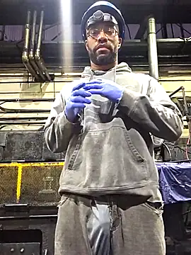 Justahungdad online show from November 17, 2025, 12:20 pm