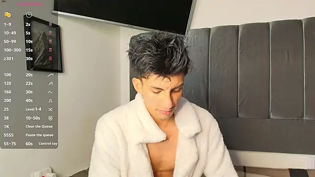 Snapshot of Erick_Velveth chatting on April 20, 2026, 5:10 am Erick Velveth online show from April 20, 2026, 5:10 am