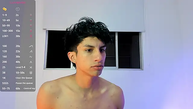 Snapshot of Erick_Velveth chatting on June 1, 2026, 4:56 am Erick Velveth online show from June 1, 2026, 4:56 am