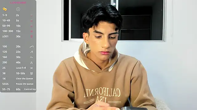 Snapshot of Erick_Velveth chatting on May 26, 2026, 4:21 am Erick Velveth online show from May 26, 2026, 4:21 am
