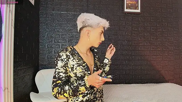 Snapshot of Erick_Velveth chatting on October 9, 2025, 5:30 am Erick Velveth online show from October 9, 2025, 5:30 am