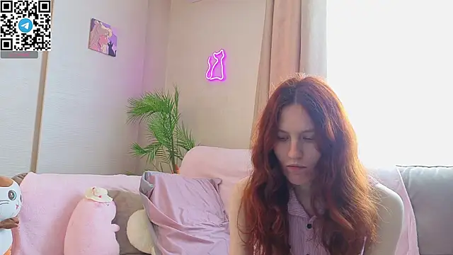 Snapshot of Little_rosy chatting on June 12, 2026, 4:32 am Little rosy online show from June 12, 2026, 4:32 am