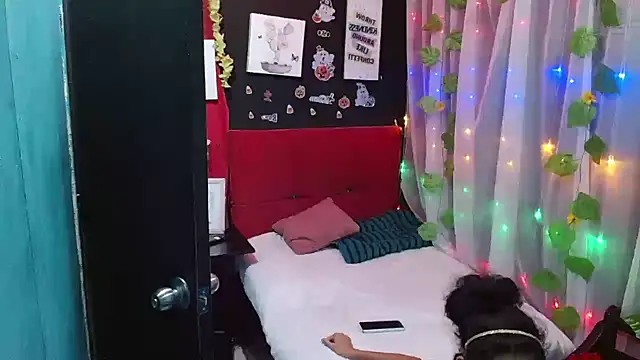 Snapshot of SSEXYY_BITCHH chatting on November 8, 2025, 6:11 pm SSEXYY BITCHH online show from November 8, 2025, 6:11 pm