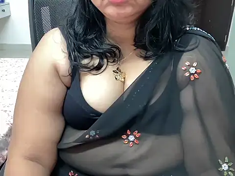 Snapshot of divya-jannu chatting on July 7, 2026, 6:11 pm divya-jannu online show from July 7, 2026, 6:11 pm