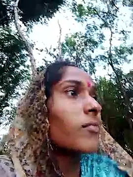 Snapshot of Hot_reshmaji chatting on October 22, 2025, 10:47 am Hot reshmaji online show from October 22, 2025, 10:47 am