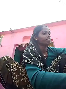 Snapshot of Hot_reshmaji chatting on November 7, 2025, 4:17 am Hot reshmaji online show from November 7, 2025, 4:17 am