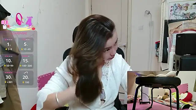 sallycui online show from November 1, 2025, 11:26 am