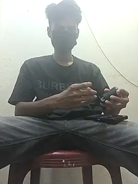 crish09 online show from May 23, 2026, 11:42 am