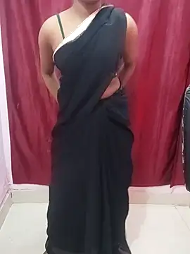 Snapshot of pari_rani7 chatting on November 3, 2025, 4:17 am pari rani7 online show from November 3, 2025, 4:17 am