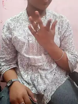 pari rani7 online show from February 4, 2026, 5:02 am