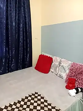 Snapshot of BubblyBeautiful chatting on November 8, 2025, 2:20 pm BubblyBeautiful online show from November 8, 2025, 2:20 pm