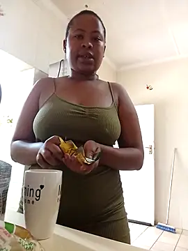 Snapshot of BubblyBeautiful chatting on November 22, 2025, 10:47 am BubblyBeautiful online show from November 22, 2025, 10:47 am