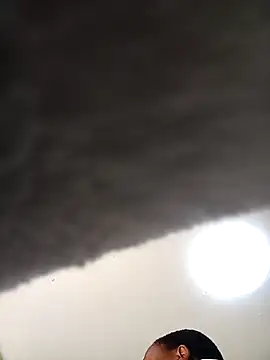 Snapshot of BubblyBeautiful chatting on November 29, 2025, 10:48 am BubblyBeautiful online show from November 29, 2025, 10:48 am