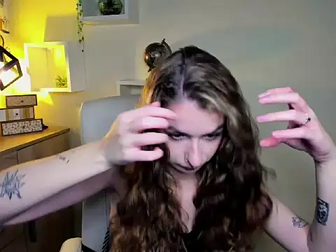 Snapshot of NinaBlond1 chatting on December 1, 2025, 6:36 am NinaBlond1 online show from December 1, 2025, 6:36 am