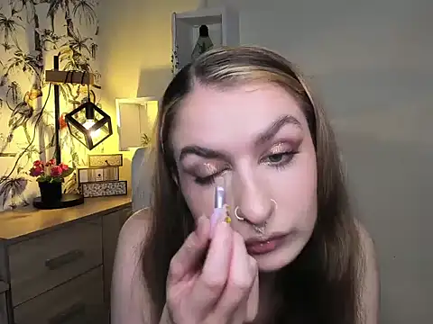 Snapshot of NinaBlond1 chatting on November 14, 2025, 7:12 am NinaBlond1 online show from November 14, 2025, 7:12 am