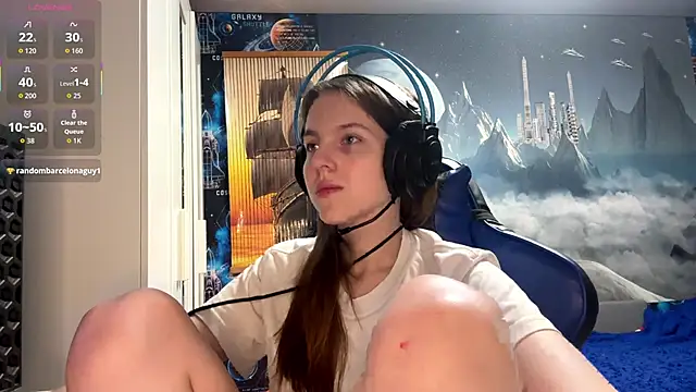 Elira Breeze online show from April 20, 2026, 5:25 pm