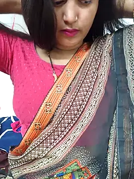 suzika  online show from November 12, 2025, 9:40 pm