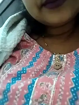 suzika  online show from December 16, 2025, 4:50 am