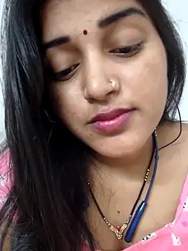 suzika  online show from November 6, 2025, 3:49 pm