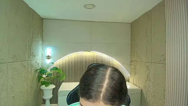 dany r  online show from April 9, 2026, 12:33 pm