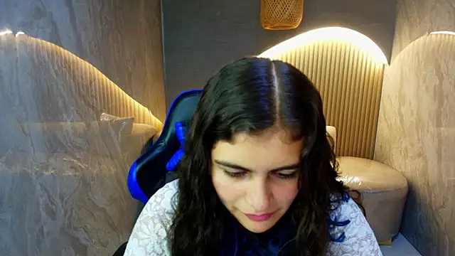 Snapshot of dany_r_ chatting on November 12, 2025, 1:48 pm dany r online show from November 12, 2025, 1:48 pm