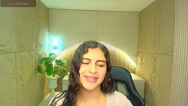 Snapshot of dany_r_ chatting on November 29, 2025, 1:11 pm dany r online show from November 29, 2025, 1:11 pm