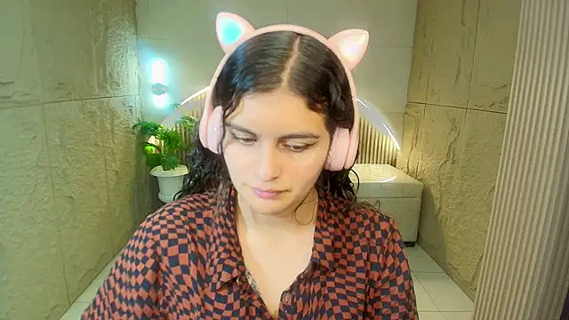 dany r  online show from March 31, 2026, 1:02 pm