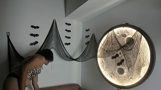 Snapshot of Isabella-Rosssi chatting on October 26, 2025, 4:35 am Isabella-Rosssi online show from October 26, 2025, 4:35 am