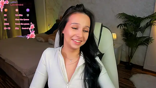 StarlitFairy online show from October 19, 2025, 1:14 pm