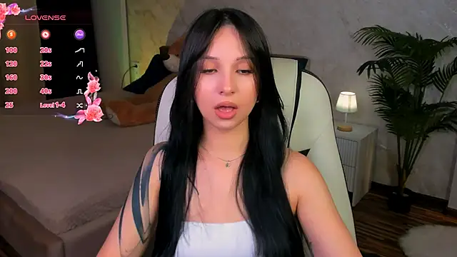 StarlitFairy online show from October 17, 2025, 5:22 am