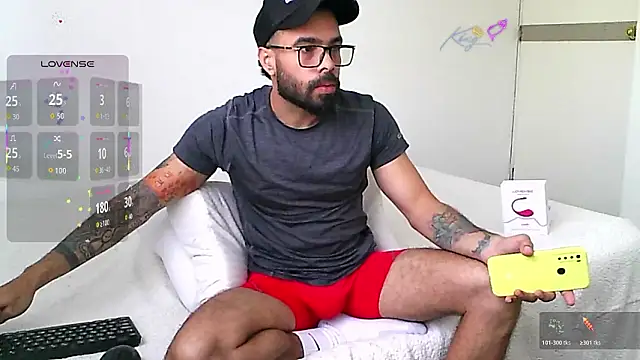 Snapshot of htrebor87 chatting on February 19, 2026, 4:59 pm htrebor87 online show from February 19, 2026, 4:59 pm