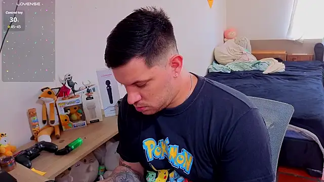 ryden 01 online show from November 12, 2025, 4:44 pm