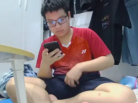 loveninja online show from April 9, 2026, 12:44 pm