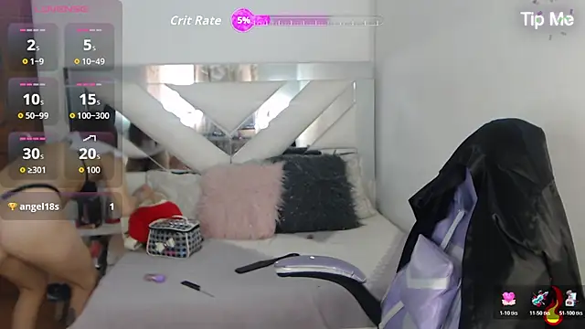 Snapshot of Gyal_8_ chatting on October 18, 2025, 7:27 pm Gyal 8 online show from October 18, 2025, 7:27 pm