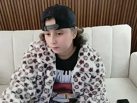 Snapshot of dirty_feelena chatting on February 19, 2026, 5:21 pm dirty feelena online show from February 19, 2026, 5:21 pm