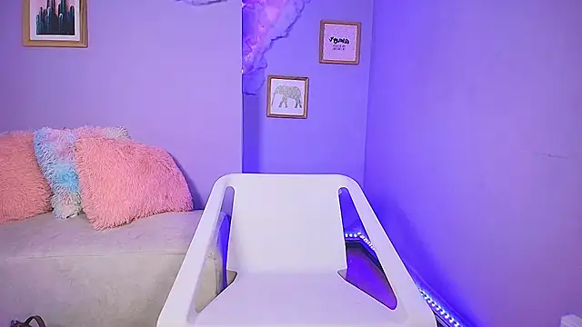 Snapshot of cat_nasty chatting on November 21, 2025, 10:09 pm cat nasty online show from November 21, 2025, 10:09 pm