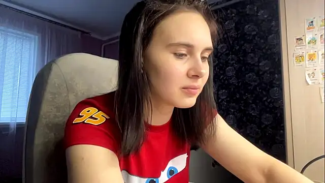 Snapshot of MollyPartey chatting on October 5, 2025, 9:00 am MollyPartey online show from October 5, 2025, 9:00 am