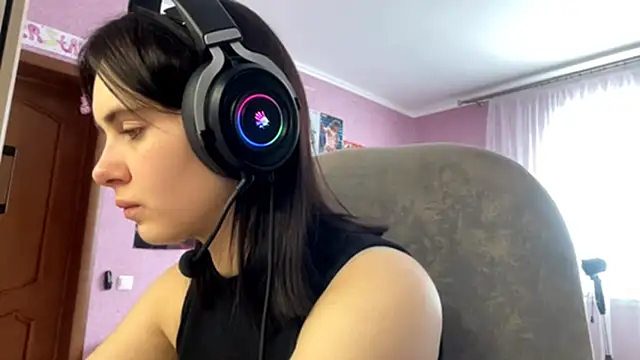 Snapshot of MollyPartey chatting on September 22, 2025, 5:46 am MollyPartey online show from September 22, 2025, 5:46 am