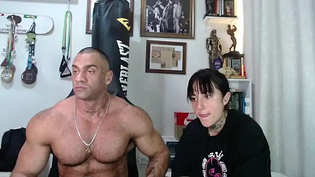 Snapshot of henryhadesflirt chatting on November 15, 2025, 12:58 am henryhadesflirt online show from November 15, 2025, 12:58 am