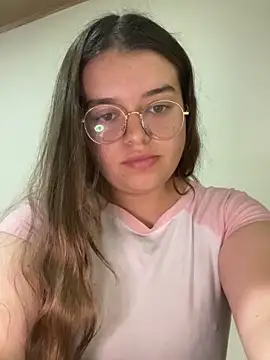 Snapshot of Aphrill chatting on September 25, 2025, 9:10 pm Aphrill online show from September 25, 2025, 9:10 pm