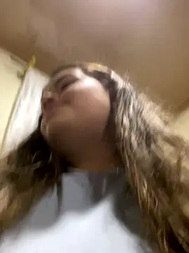 Snapshot of Aphrill chatting on October 1, 2025, 1:44 am Aphrill online show from October 1, 2025, 1:44 am