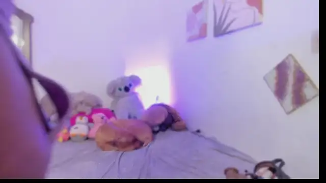 Snapshot of camilafoox7 chatting on October 16, 2025, 4:37 pm camilafoox7 online show from October 16, 2025, 4:37 pm