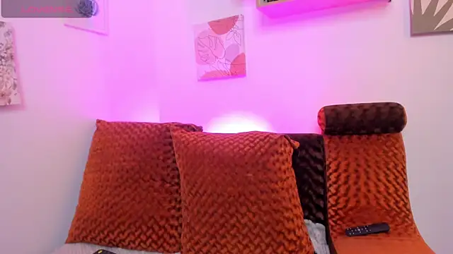 Snapshot of camilafoox7 chatting on December 14, 2025, 3:35 am camilafoox7 online show from December 14, 2025, 3:35 am