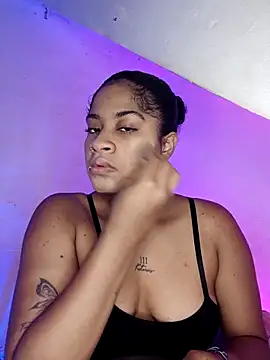 Snapshot of camilafoox7 chatting on September 28, 2025, 12:45 pm camilafoox7 online show from September 28, 2025, 12:45 pm