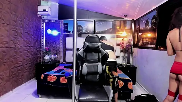 Snapshot of Twindesires chatting on October 12, 2025, 5:09 am Twindesires online show from October 12, 2025, 5:09 am