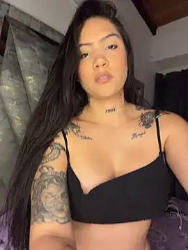 liahouses online show from January 11, 2026, 1:45 am