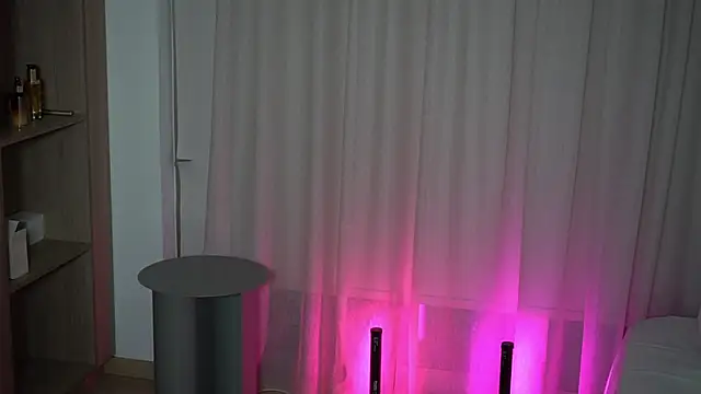 Snapshot of Peachxlush chatting on November 19, 2025, 4:18 pm Peachxlush online show from November 19, 2025, 4:18 pm