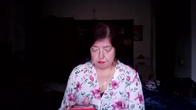 Snapshot of Violet_Pulse chatting on October 29, 2025, 12:26 pm Violet Pulse online show from October 29, 2025, 12:26 pm