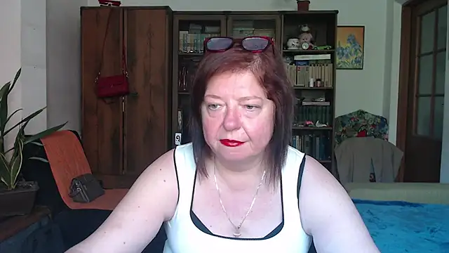 Snapshot of Violet_Pulse chatting on June 29, 2026, 11:54 am Violet Pulse online show from June 29, 2026, 11:54 am