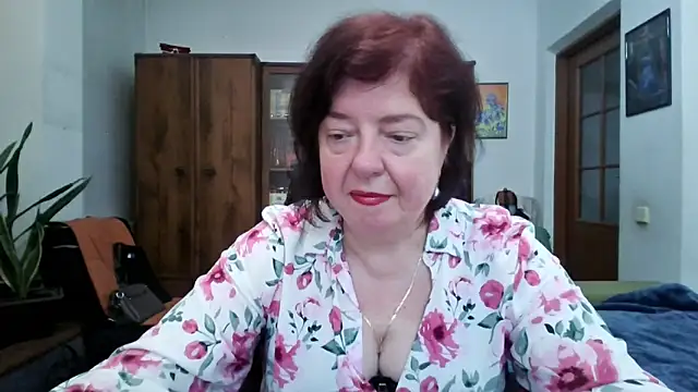 Violet Pulse online show from May 11, 2026, 11:00 am